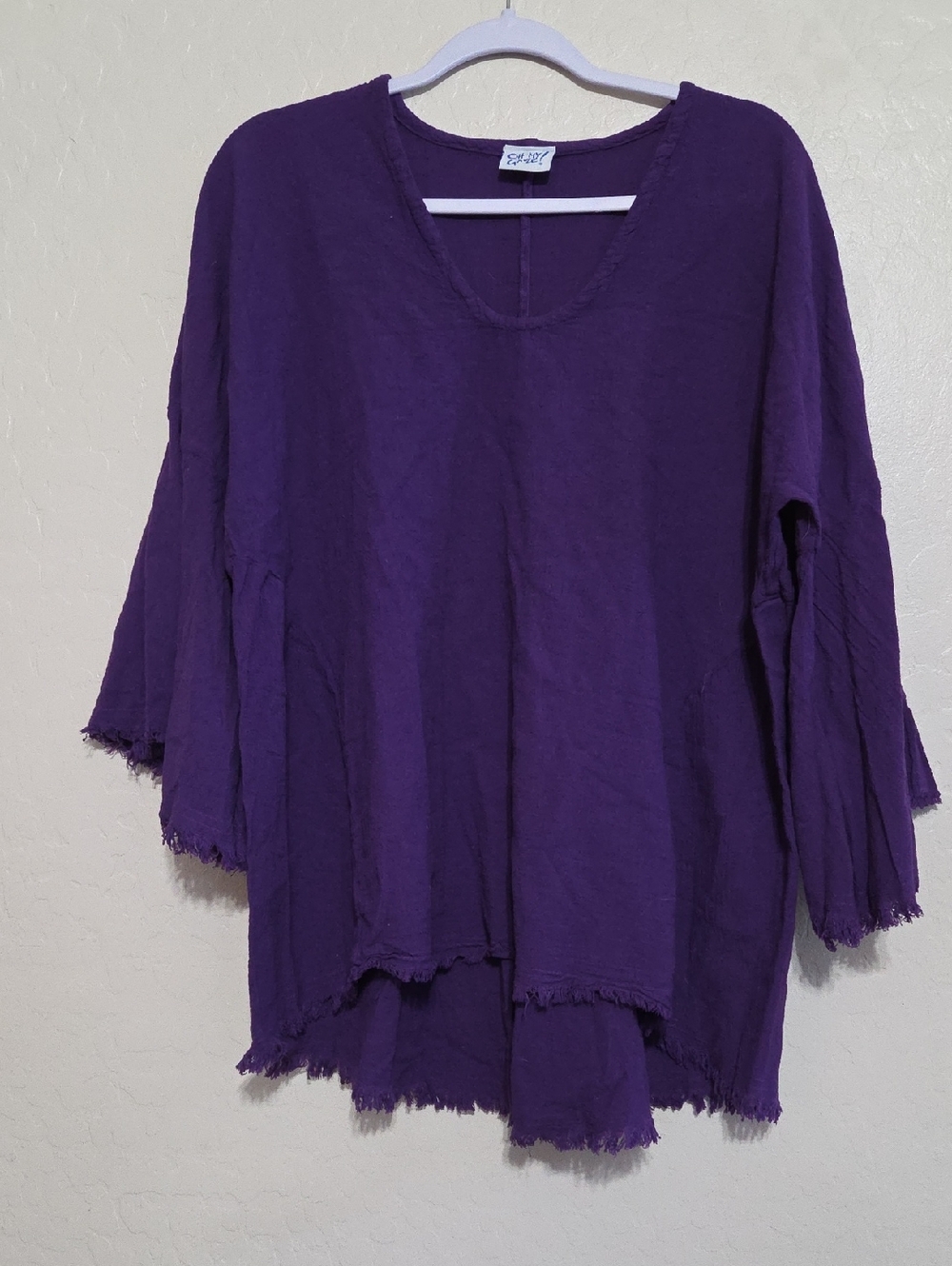 Oh My Gauze! Relaxed V-Neck Frayed-Hem Tunic - Purple